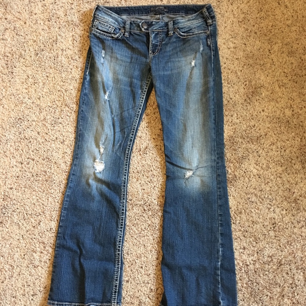 Women’s Suki Silver Tuesday jeans.